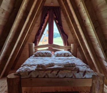 Zabljak Ski Chalet | Cottage forest hill 2