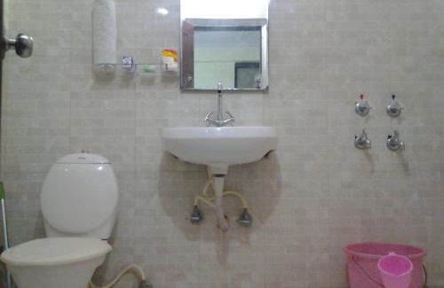 Paharganj Hotel | Cottage Ganga Inn