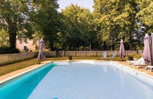 Chalais House | Cottage in Chaleix near Forest and Lake