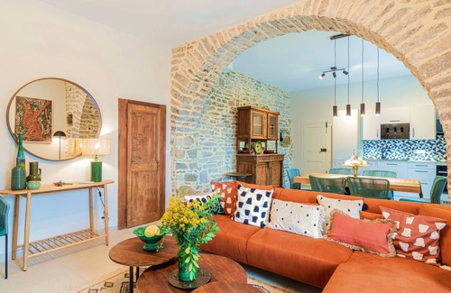 Brouzet-les-Quissac Cottage | Cottage in a stone farmhouse in the heart of a vineyard estate in Pic Saint-Loup