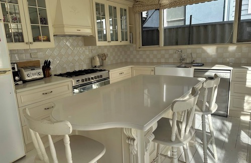 Leederville House | Cottage in Leederville close to shops and cafes