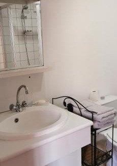 Perriers-en-Beauficel House | Cottage LE NID