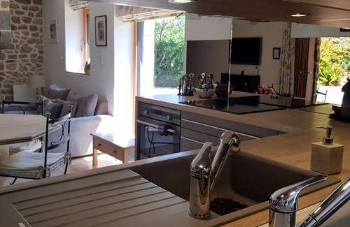 La Mouche Cottage | Cottage near Mont Saint Michel with 1 hectare garden. Granville Avranches