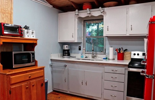 Mountain Rest Cottage | Cottage on Lake Becky