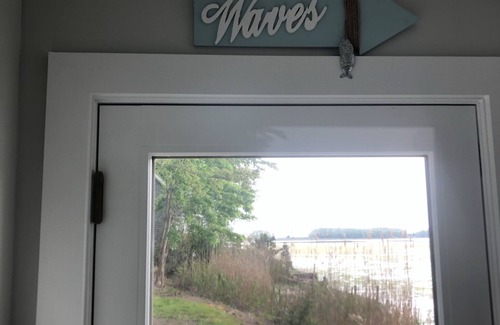 Niantic House | Cottage on the bay