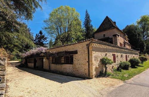 Urval Cottage | Cottage, Pets are Welcome. Dordogne Perigord nearby Cadouin, Belves, Le Bugue