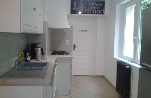 Clairac Apartment | Cottage T2 with terrace located on Orangerie du Château Marith (Pool, games .)