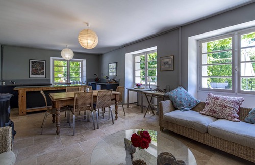 Montreal House | Cottage WISTERIA 8 pers in the grounds of a Gascon château