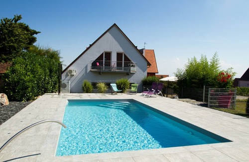 Voegtlinshoffen Apartment | Cottage with heated pool, near Eguisheim