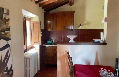 Scheggia House | Cottage with swimming pool