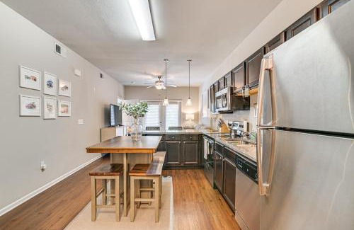 Starkville Apartment | Cotton District Condo Walkable Spot for Game Day!