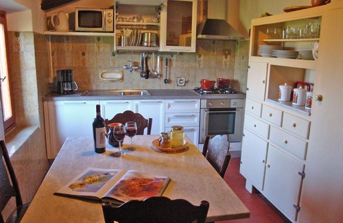 Rignano sull'Arno House | Country apartment with private terrace, free wifi and external shared pool