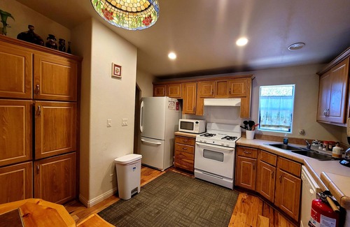 Big Bear City Cabin | Country Club Chalet