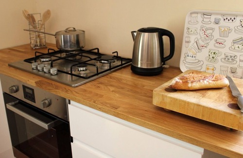 Noyant-Villages Cottage | Country cottage with private terrace and jacuzzi