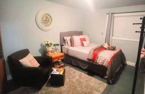 Castro Valley House | Country Cottage in the w Gorgeous San Francisco Bay Area Views on 2acres!
