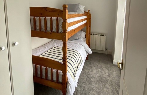 Saint Mary Cottage | Country cottage with private garden close to beach