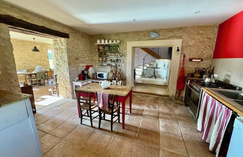 La Chapelle-Saint-Jean House | Country house with character, ideal for holidays with family or friends.