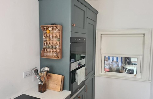 Kildare Apartment | Country home with a Pub, Restaurant & Brewery onsite !