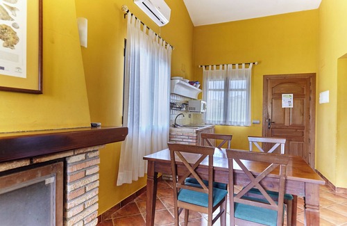 Aldeaquemada House | Country House 'Casa La Encina' with Mountain View, Shared Pool and Air Conditioning