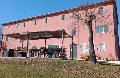 Conegliano Apartment | Country house in the Prosecco hills, 4 apartments