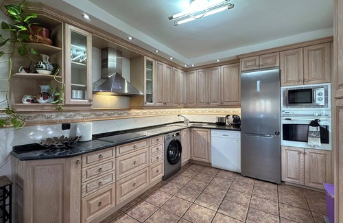 Tera House | Country House 'Mila' with Mountain View, Private Terrace and Wi-Fi