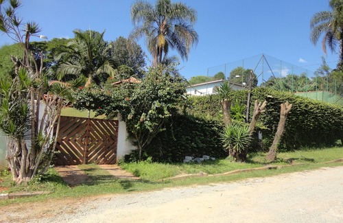 Vila Machado House | Country house with 2 (two) pools and tennis court.