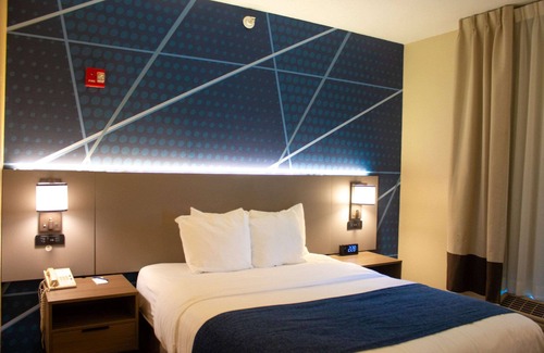 Rock Falls Hotel | Country Inn & Suites by Radisson, Rock Falls, IL