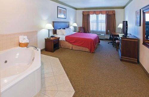 Chambersburg Hotel | Country Inn & Suites by Radisson, Chambersburg, PA