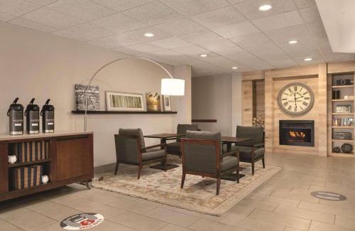 Gypsum Hotel | Country Inn & Suites by Radisson, Port Clinton, OH