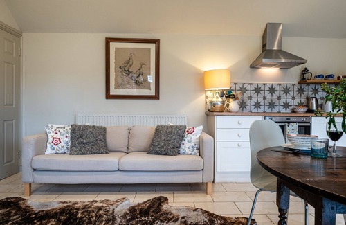 Great Rollright Cottage | Country retreat with stunning views - Guddlebrook Two