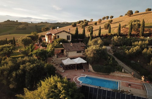 San Benedetto del Tronto Villa | Country villa in panoramic location with pool and close to the beach (9km)