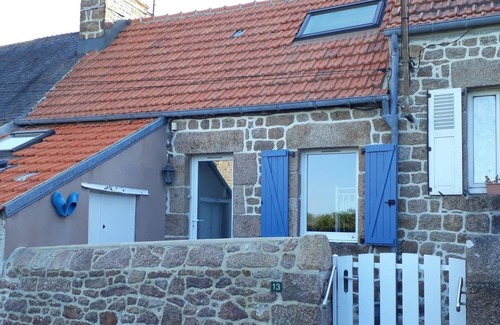 Fermanville House | Countryside by the sea