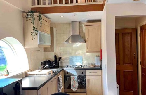 Selby Cottage | Countryside cosy cottage on working arable farm
