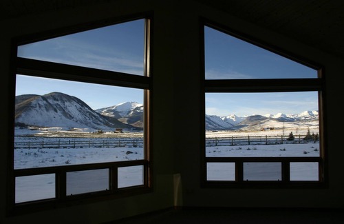 Crested Butte House | Couples, Families-BEST VIEWS 10 ACRES 2100 SQFT 3 min TO TOWN, 5 TO SLOPES
