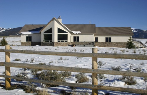 Crested Butte House | Couples, Families-BEST VIEWS 10 ACRES 2100 SQFT 3 min TO TOWN, 5 TO SLOPES