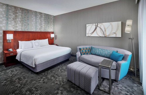 Linthicum Heights Hotel | Courtyard by Marriott Baltimore BWI Airport