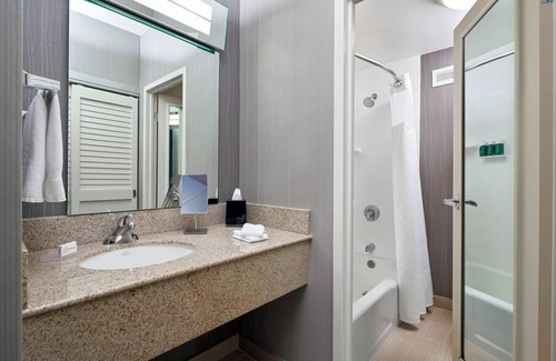 Linthicum Heights Hotel | Courtyard by Marriott Baltimore BWI Airport