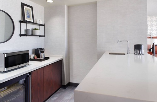 Crystal City Hotel | Courtyard by Marriott Arlington Crystal City/Reagan National