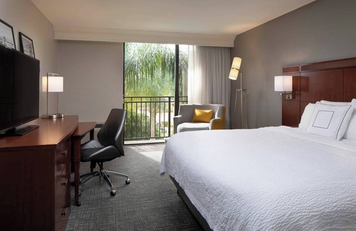 Bradenton Hotel | Courtyard by Marriott Bradenton Sarasota Riverfront