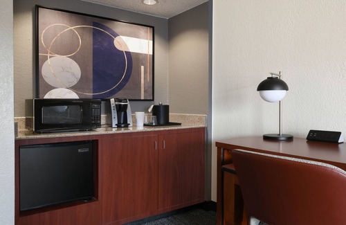Las Colinas Hotel | Courtyard by Marriott Dallas Las Colinas