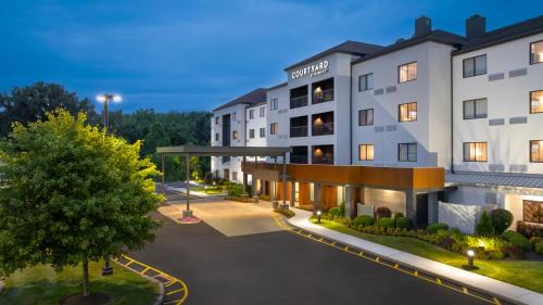 Danbury Hotel | Courtyard by Marriott Danbury