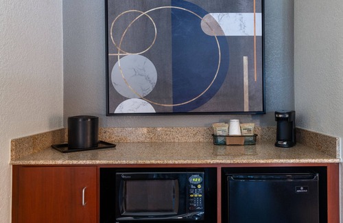 Fort Worth Hotel | Courtyard by Marriott Fort Worth University Drive