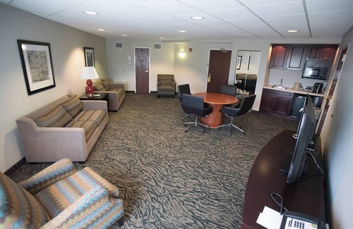 Hickory Hotel | Courtyard by Marriott Hickory