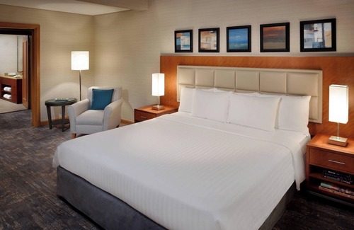 Kuwait City Hotel | Courtyard by Marriott Kuwait City