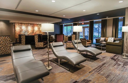 Lenox Hotel | Courtyard by Marriott Lenox Berkshires