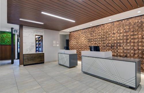 Manhattan Hotel | Courtyard by Marriott Manhattan Aggieville