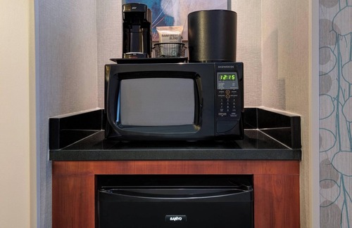Strabane Hotel | Courtyard by Marriott Pittsburgh Washington/Meadow Lands