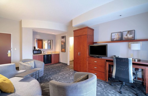 Salisbury Hotel | Courtyard by Marriott Salisbury