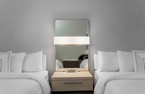 Tampa Hotel | Courtyard by Marriott Tampa Brandon