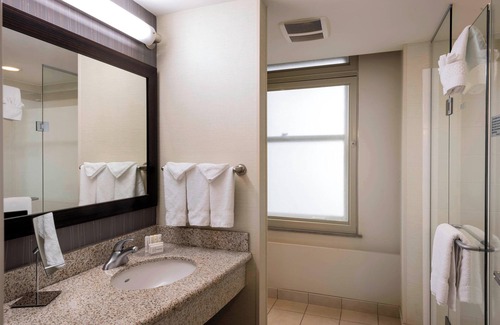Deco District Hotel | Courtyard by Marriott Tulsa Downtown